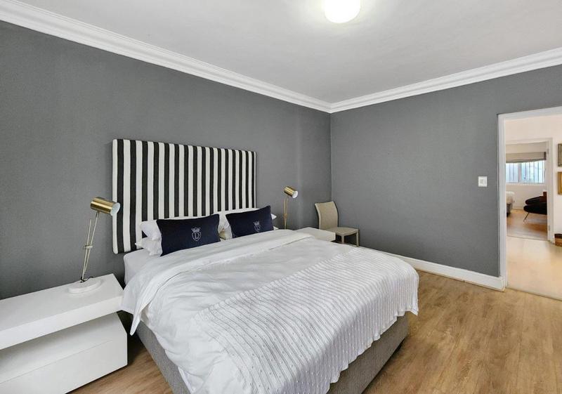 5 Bedroom Property for Sale in Bantry Bay Western Cape